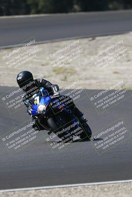media/Sep-21-2025-TrackDaz (Sun) [[277c75b276]]/C Group/1140pm (Turn 3)/